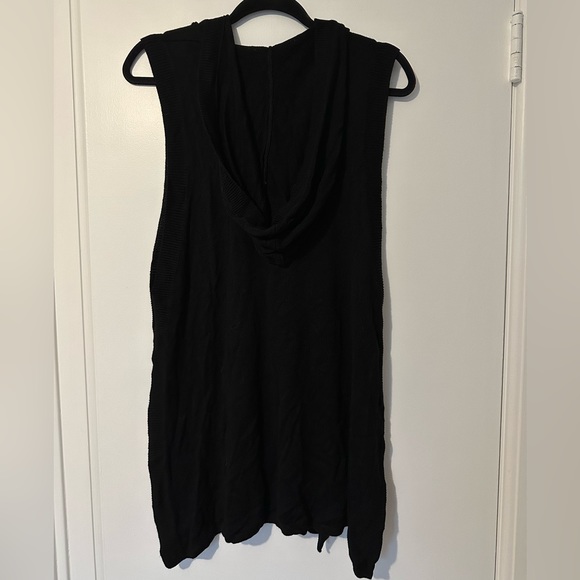 LSPACE Beach Cruiser Sweater (size L) NWT - Picture 7 of 7